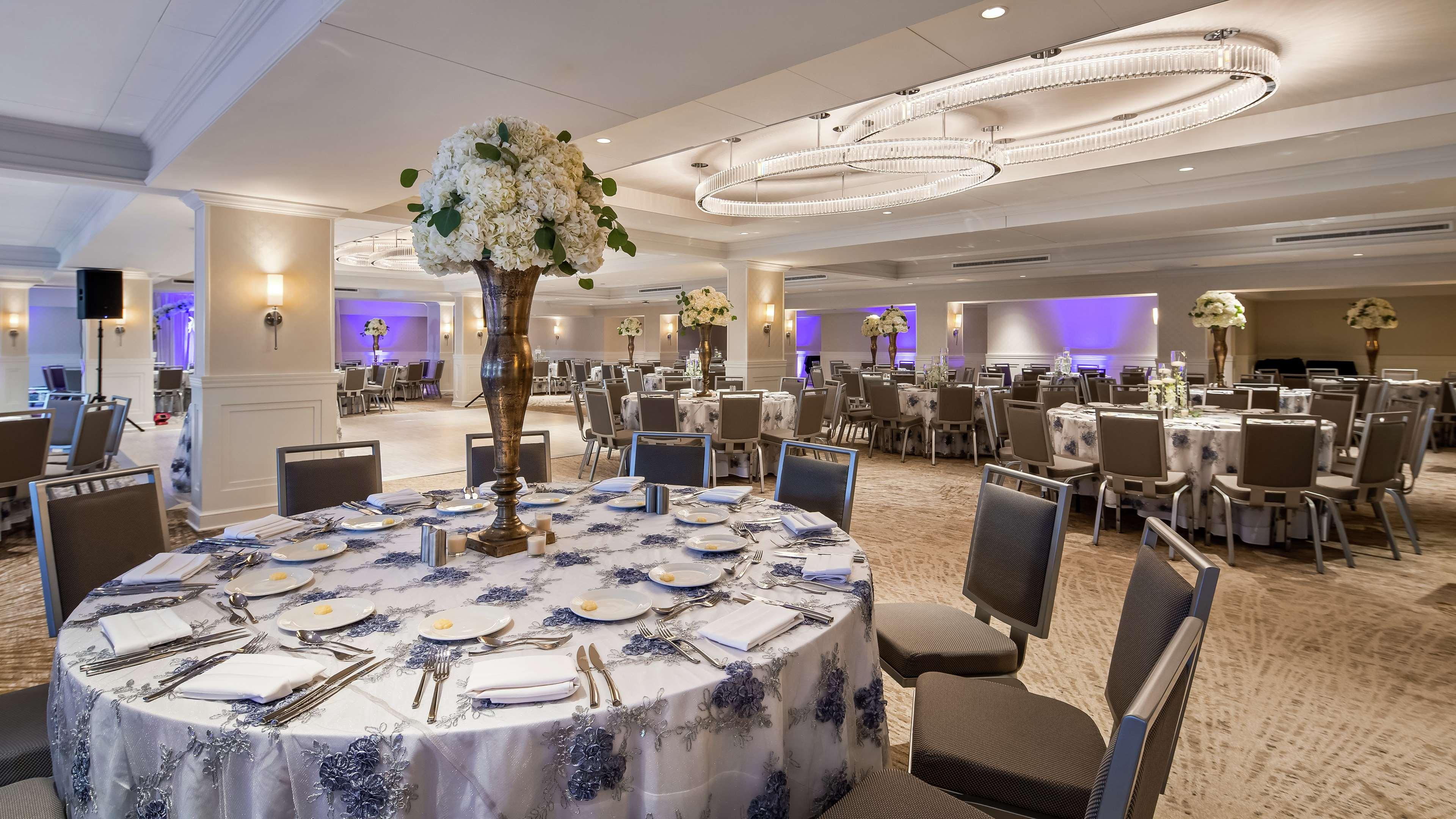 The Kingsley Bloomfield Hills - A Doubletree By Hilton Hotel Ngoại thất bức ảnh